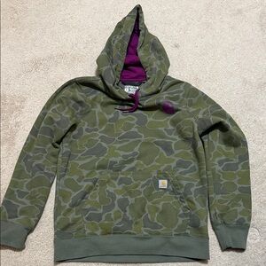 Carhartt Women’s Camo hoodie size M